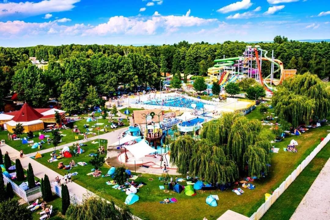 Mediterran Apartman Zalakaros Ngoại thất bức ảnh